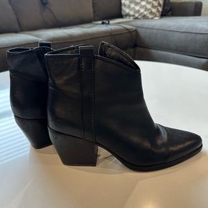 Naturalizer Waterproof Bootie in Black